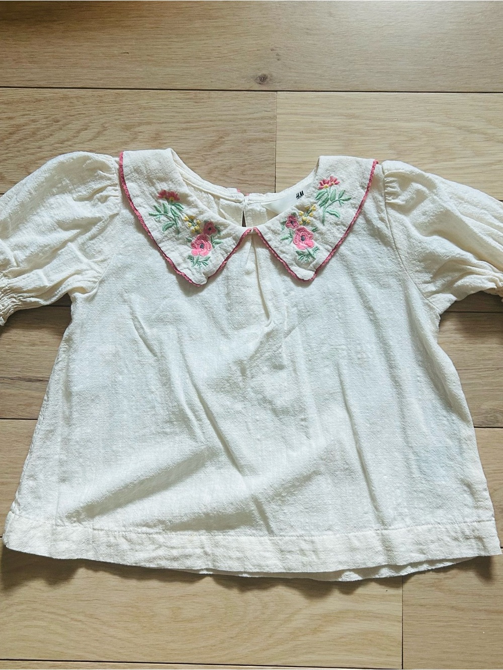 H&M kids Cream Floral Embroidered Collar Top size 4T